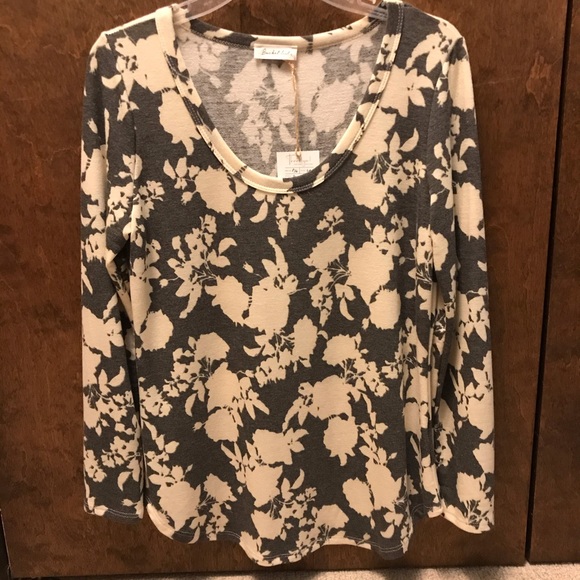 🆕 Soft grey floral top - Picture 1 of 4